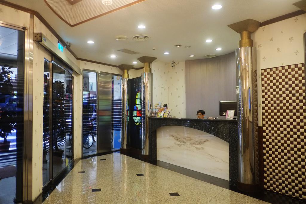 Jen Mei Hotel Tajpej Zewnętrze zdjęcie